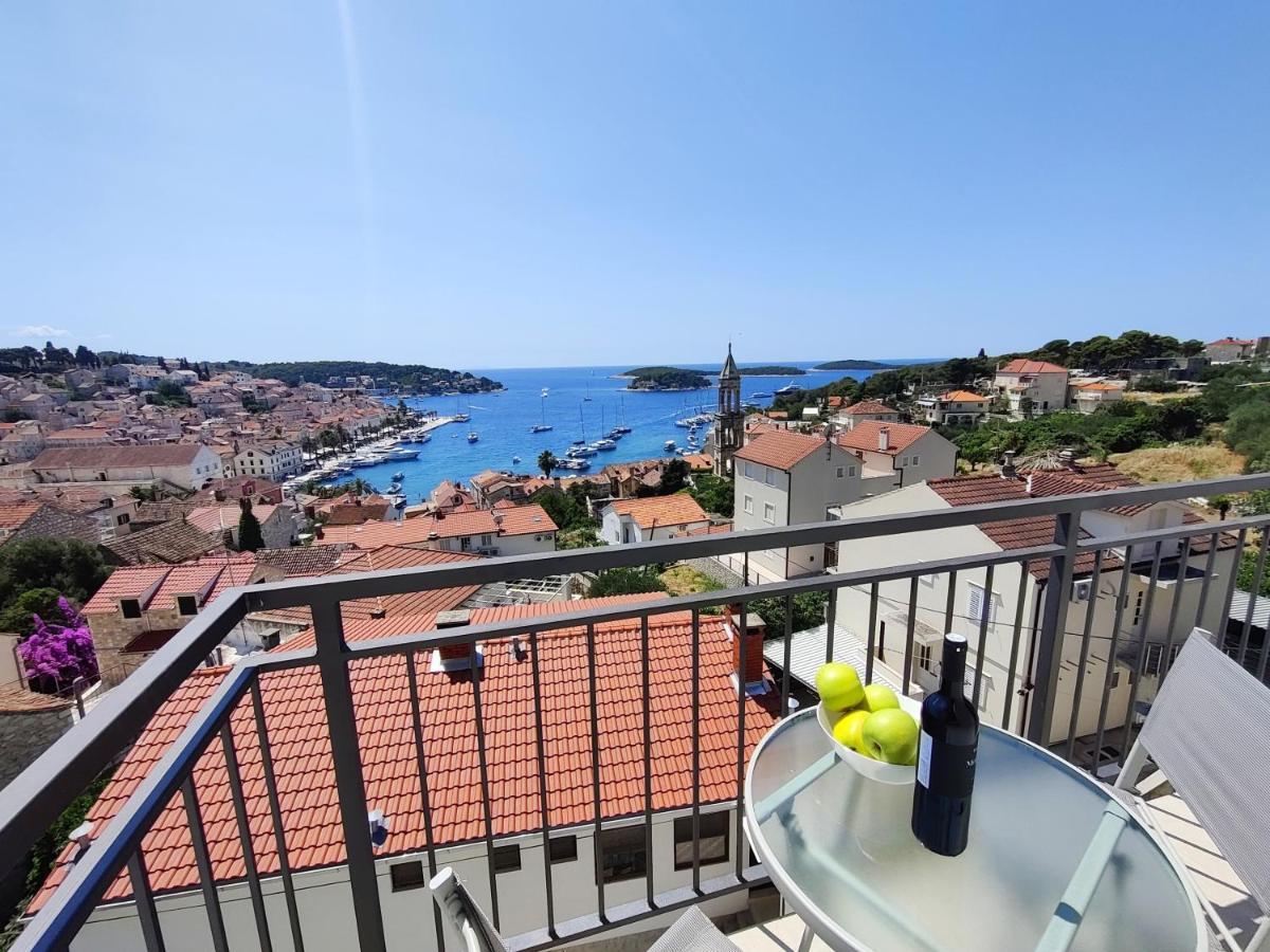 Brand New Apt W Balcony & Perfect Seaview At Center Hvar Town Exterior foto