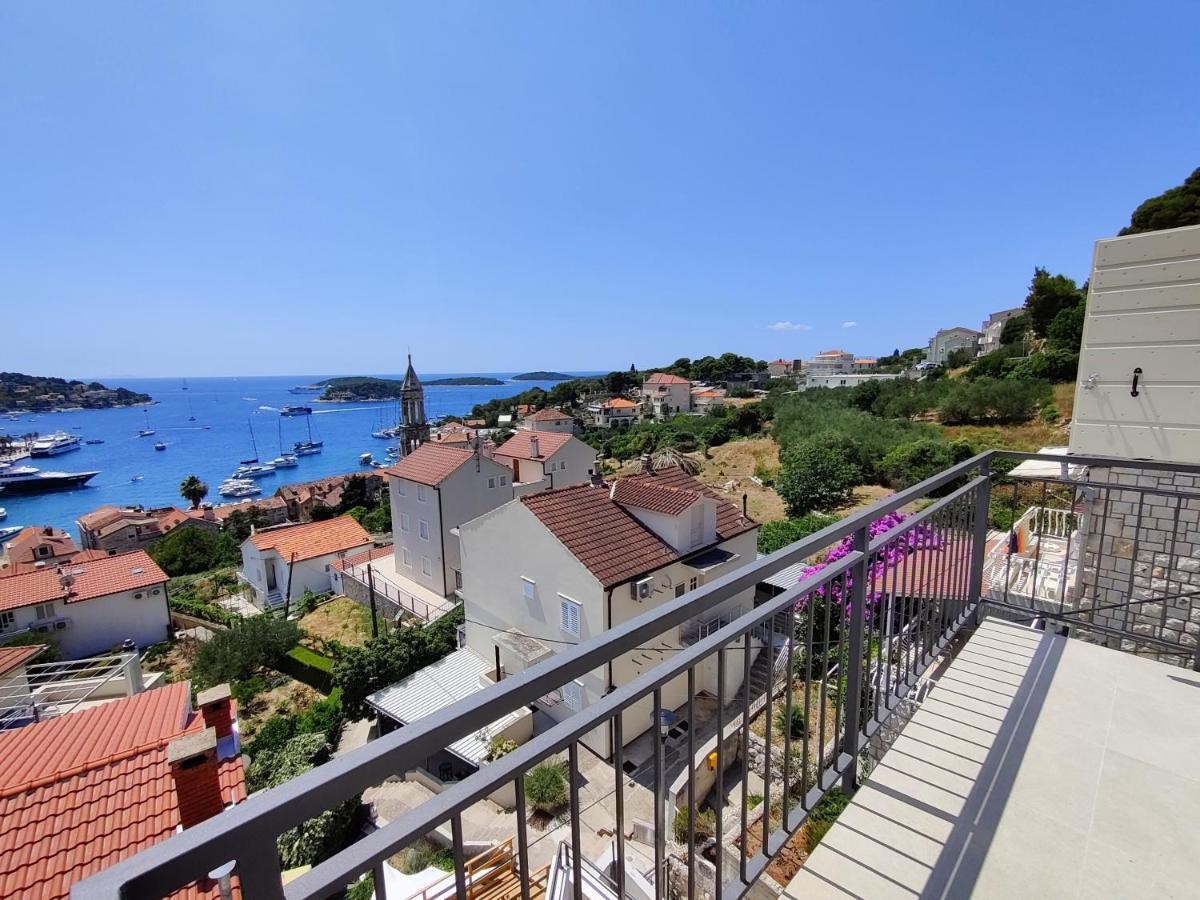 Brand New Apt W Balcony & Perfect Seaview At Center Hvar Town Exterior foto