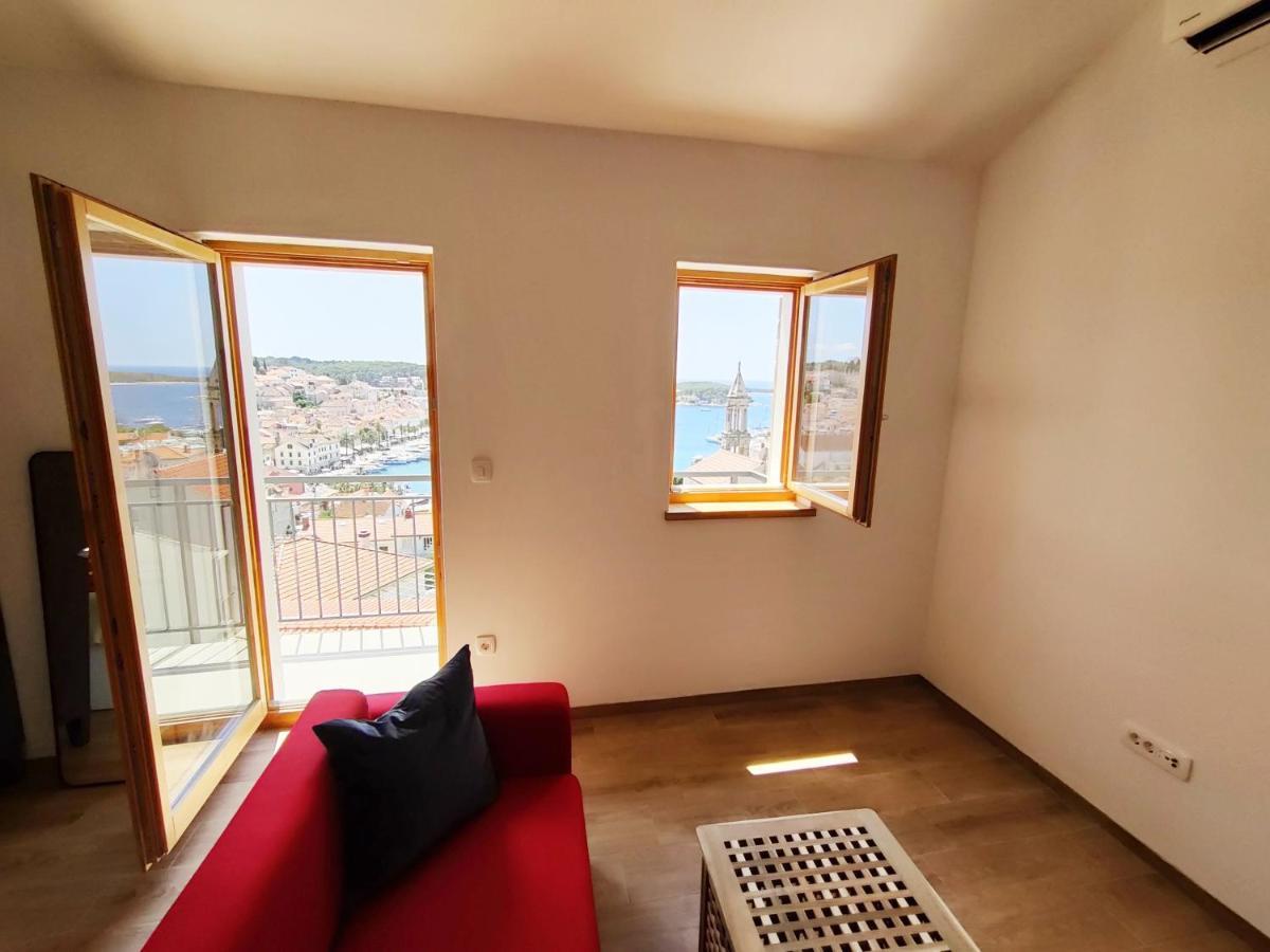 Brand New Apt W Balcony & Perfect Seaview At Center Hvar Town Exterior foto