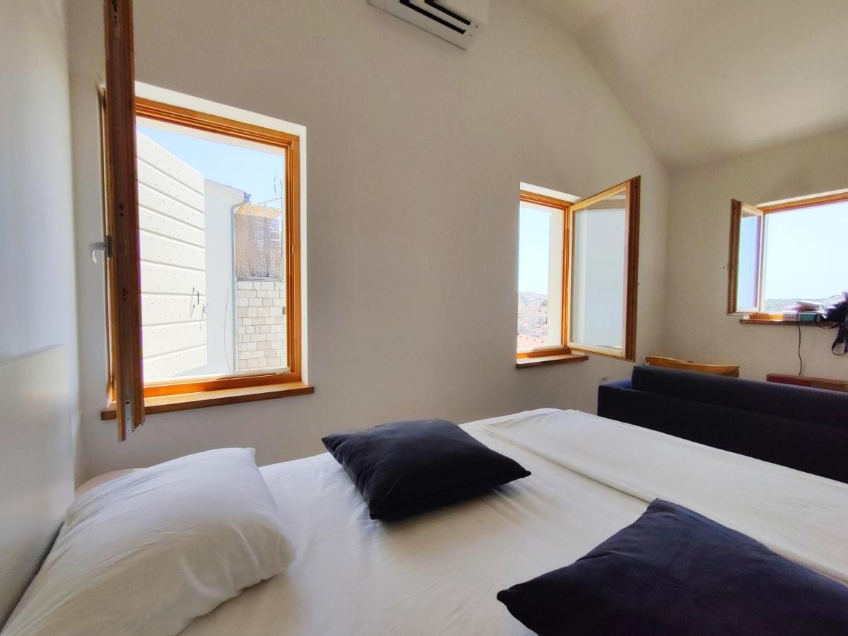 Brand New Apt W Balcony & Perfect Seaview At Center Hvar Town Exterior foto