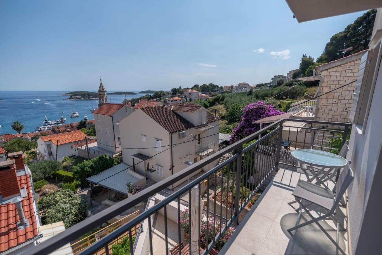 Brand New Apt W Balcony & Perfect Seaview At Center Hvar Town Exterior foto