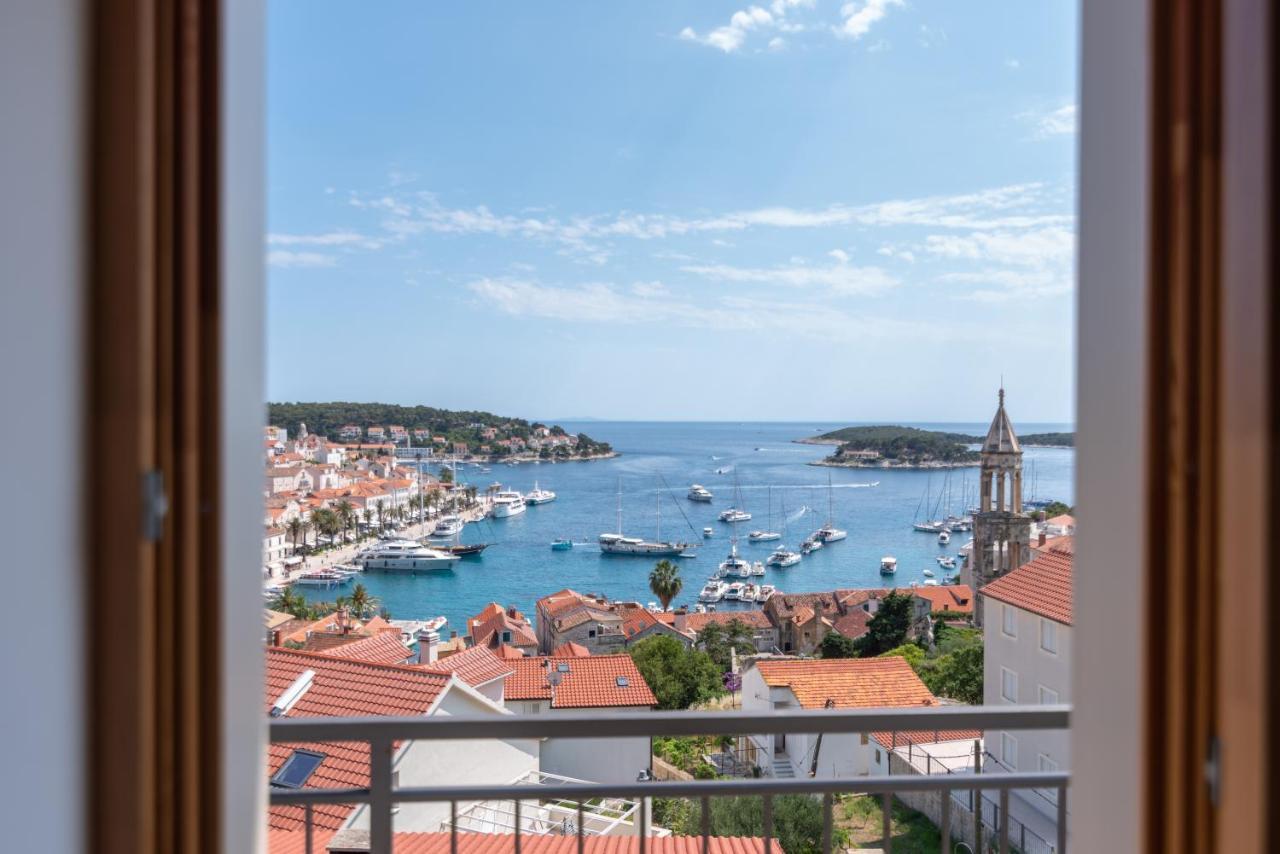 Brand New Apt W Balcony & Perfect Seaview At Center Hvar Town Exterior foto