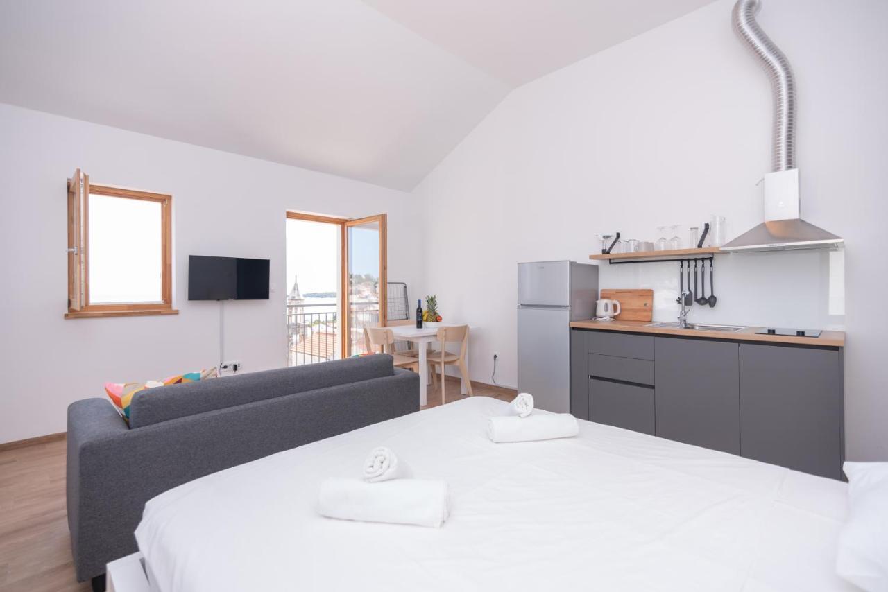 Brand New Apt W Balcony & Perfect Seaview At Center Hvar Town Exterior foto