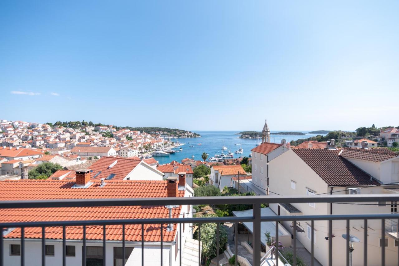 Brand New Apt W Balcony & Perfect Seaview At Center Hvar Town Exterior foto